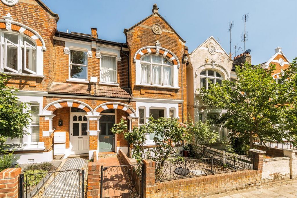 Property photo 1 of 5