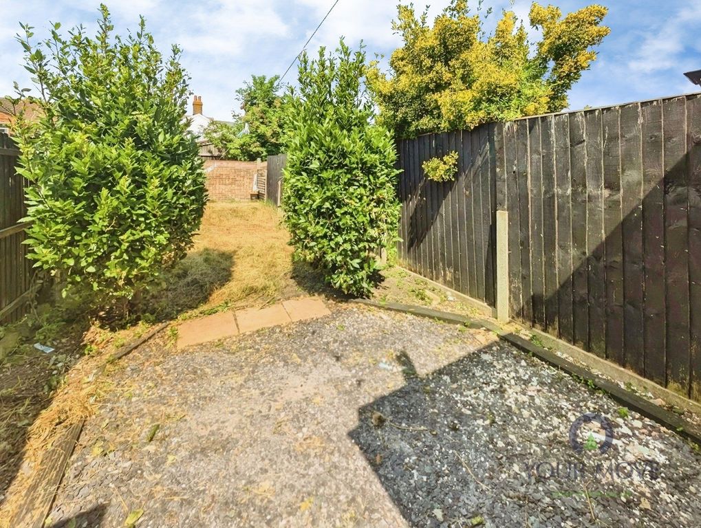Property photo 3 of 9 Garden