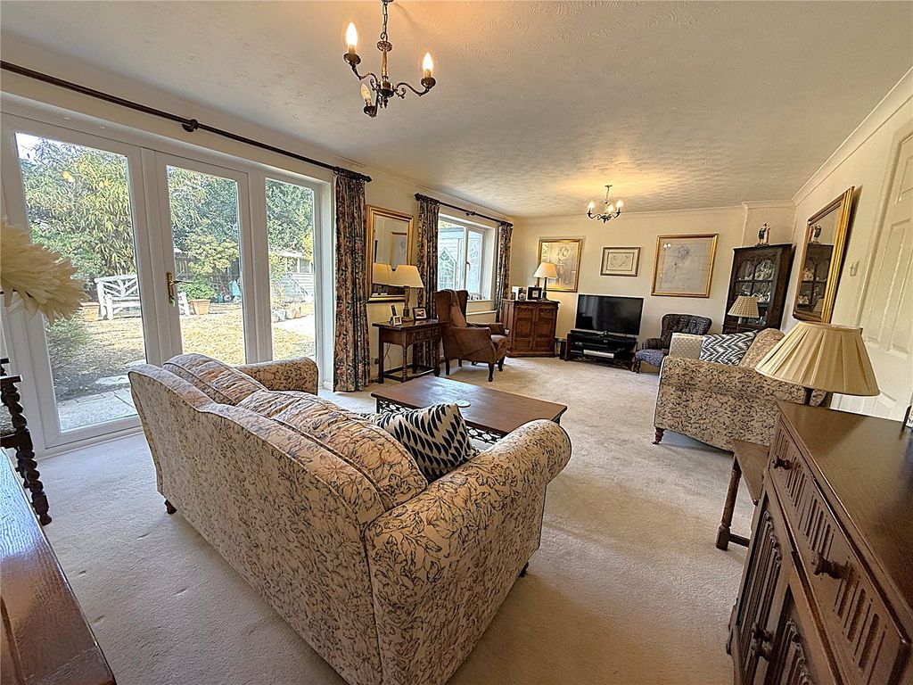 Property photo 3 of 17 Picture No. 06