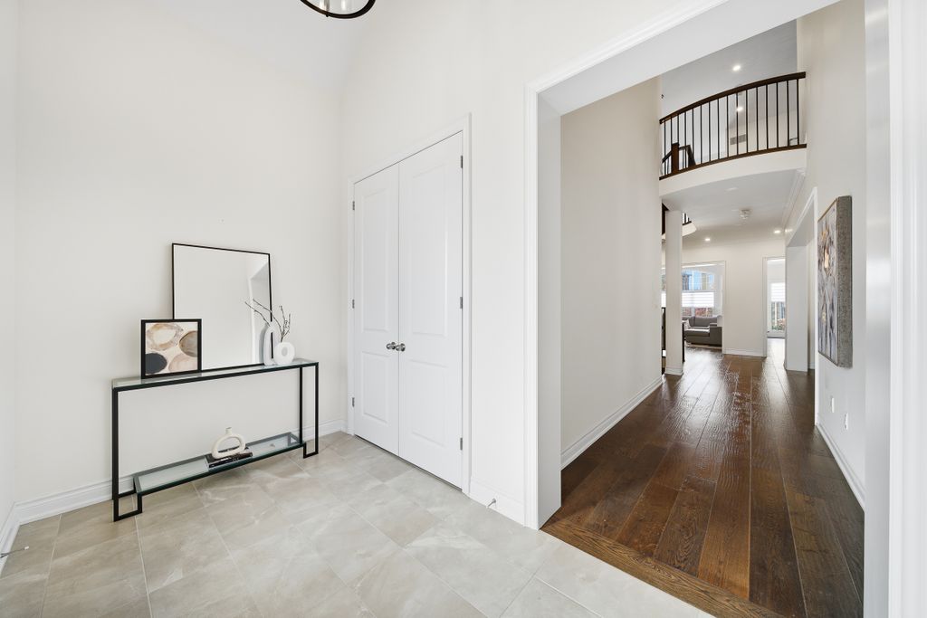 Property photo 3 of 31