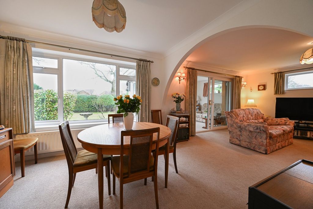 Property photo 3 of 14