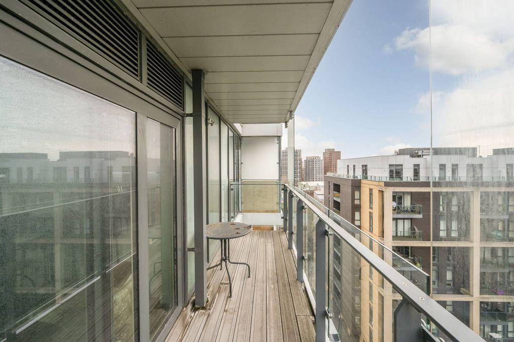 Property photo 3 of 8