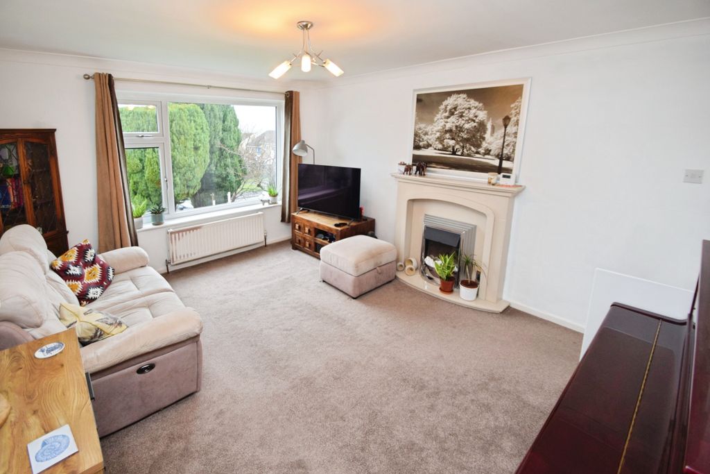 Property photo 3 of 19