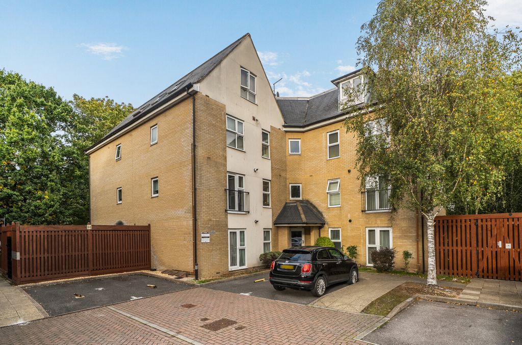 Property photo 1 of 13 1535892-4-6Ad0Fbe...
