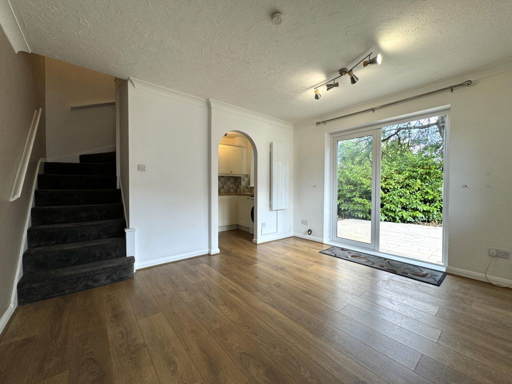 Property photo 3 of 7 Picture No. 33