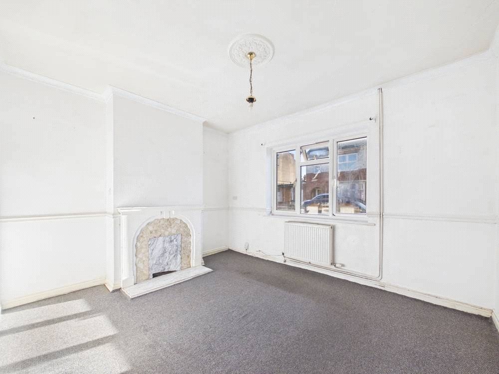 Property photo 2 of 10 Picture No. 04