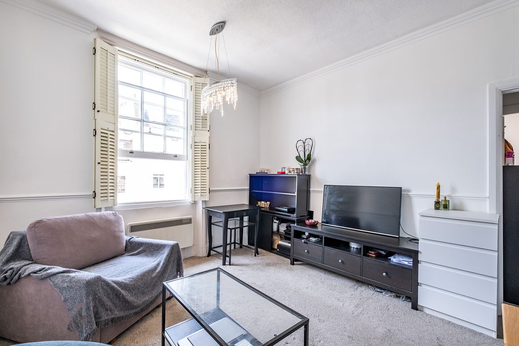 Property photo 3 of 8