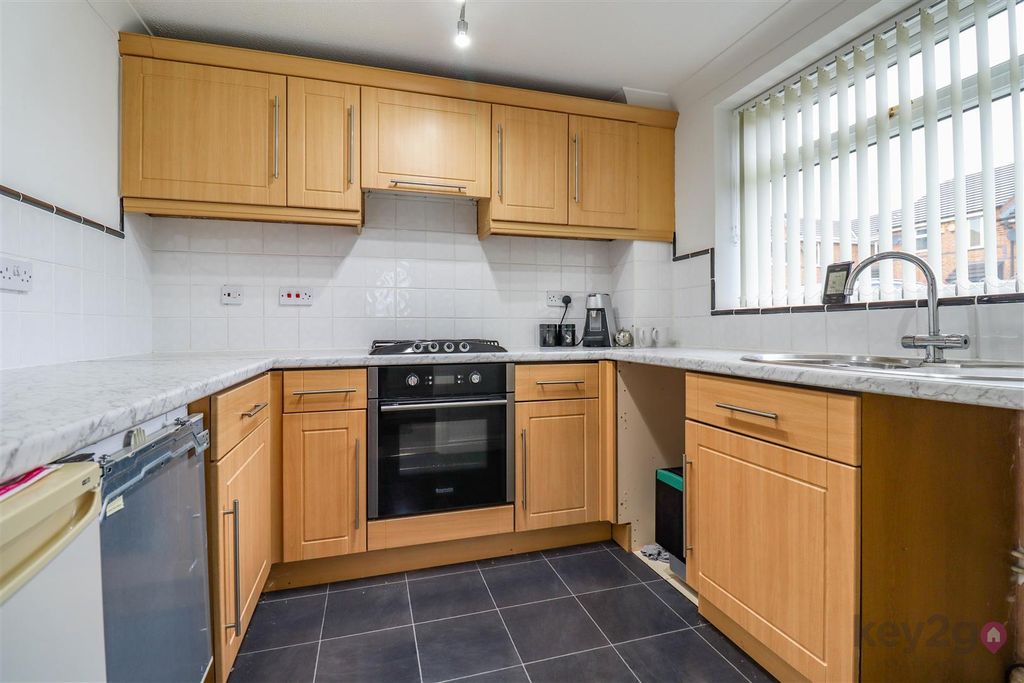 Property photo 2 of 15 Img_4952.Jpg