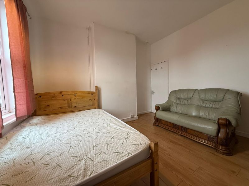 Property photo 3 of 4