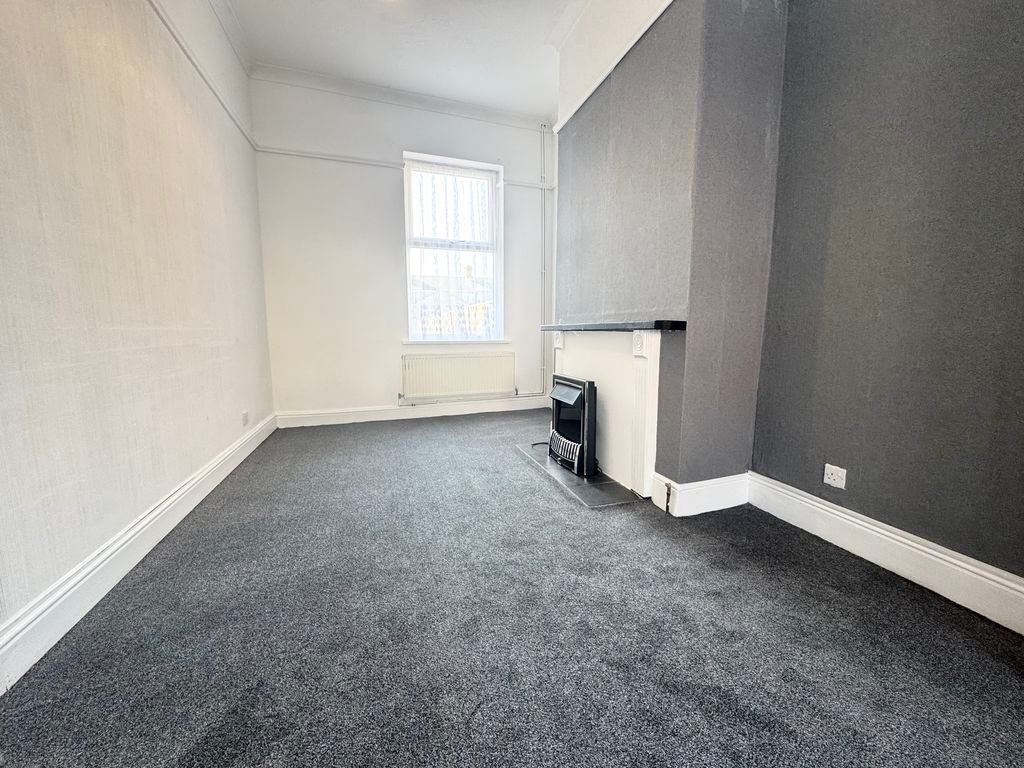 Property photo 3 of 12 Rear Lounge