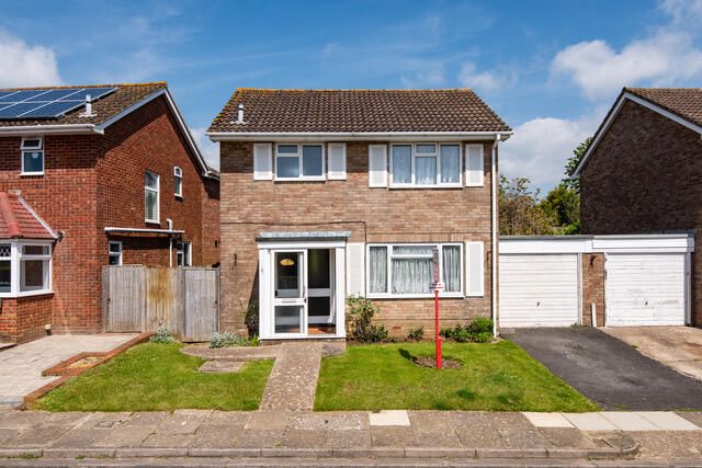 Property photo 1 of 12 Front (Exterior)