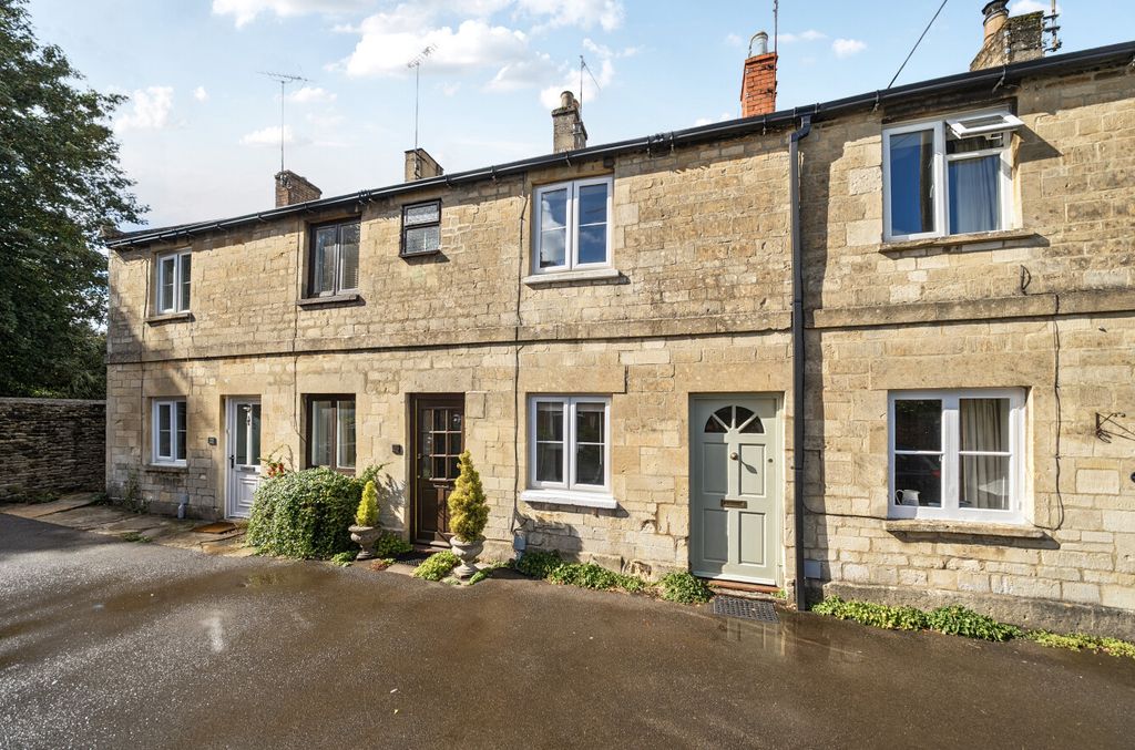 Property photo 1 of 13 1353846-21-68c2F9...