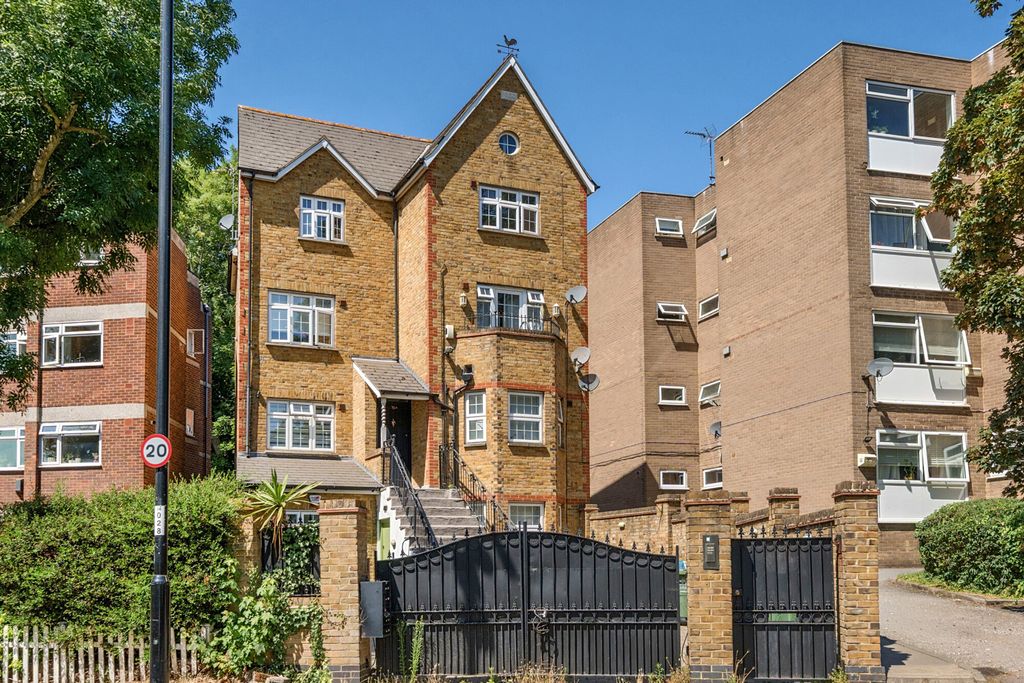 Property photo 1 of 14 1494085-1-6A5E04B...