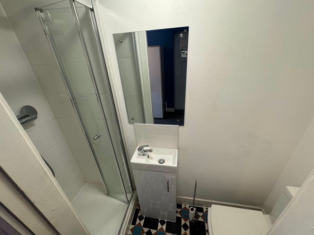 Property photo 3 of 3