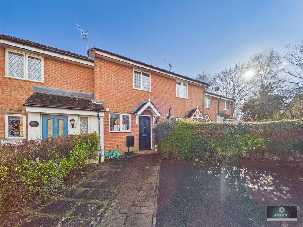 Property photo 1 of 9 Cam02067G0-Pr0170-Still010.Jpg