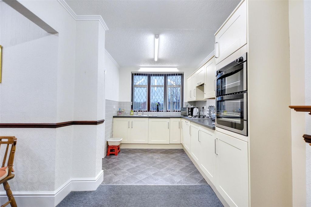 Property photo 3 of 14 Kitchen Diner_1.Jpeg