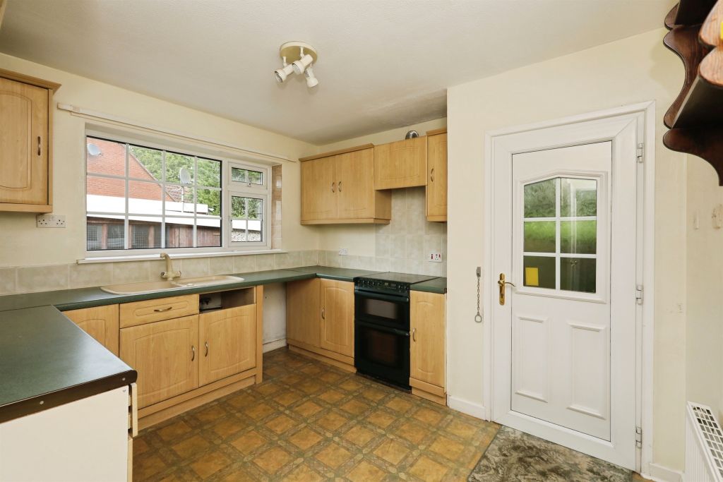 Property photo 2 of 13