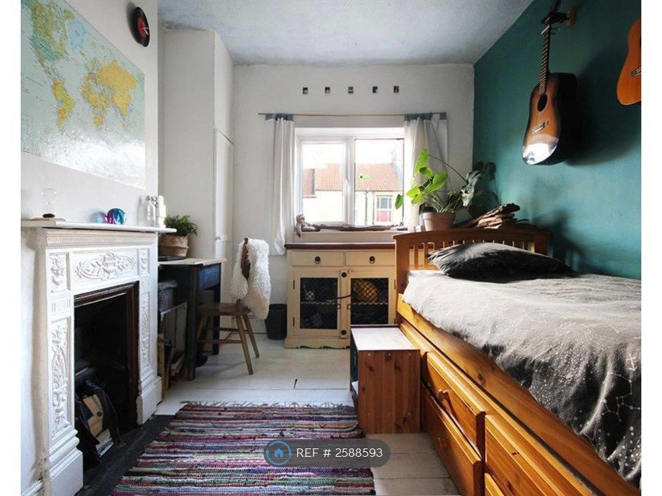 Property photo 3 of 12 Back Bedroom