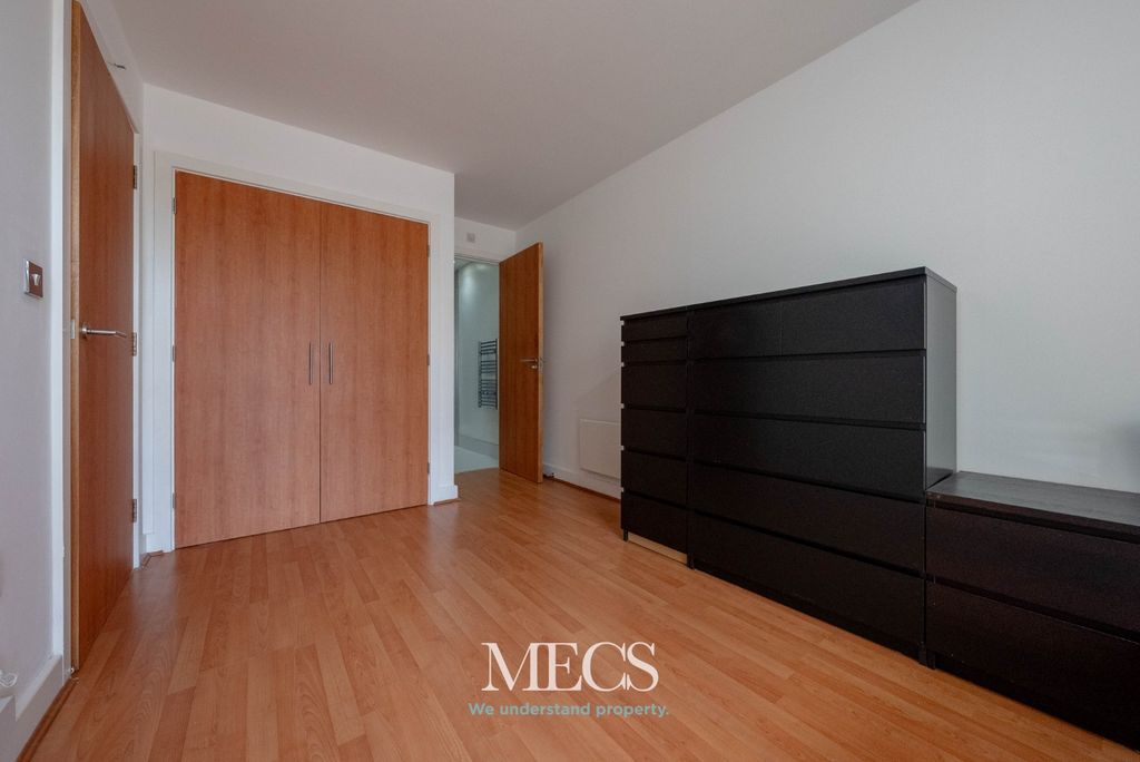 Property photo 1 of 7 4716860