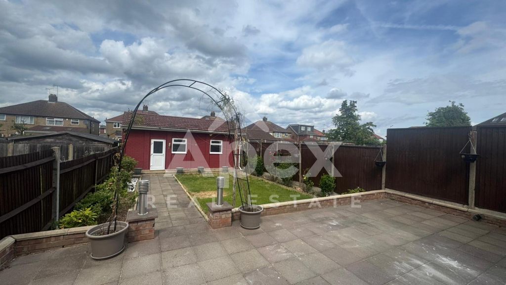 Property photo 3 of 15 Whatsapp Image 2025-05-29 At 15.30.19_48374498