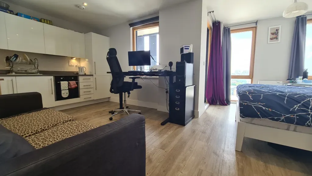 Property photo 3 of 5