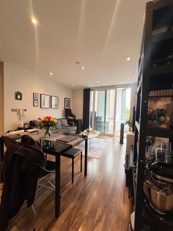 Property photo 2 of 11