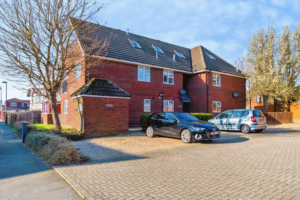 Property photo 1 of 15 Pbox-Img.Jpg