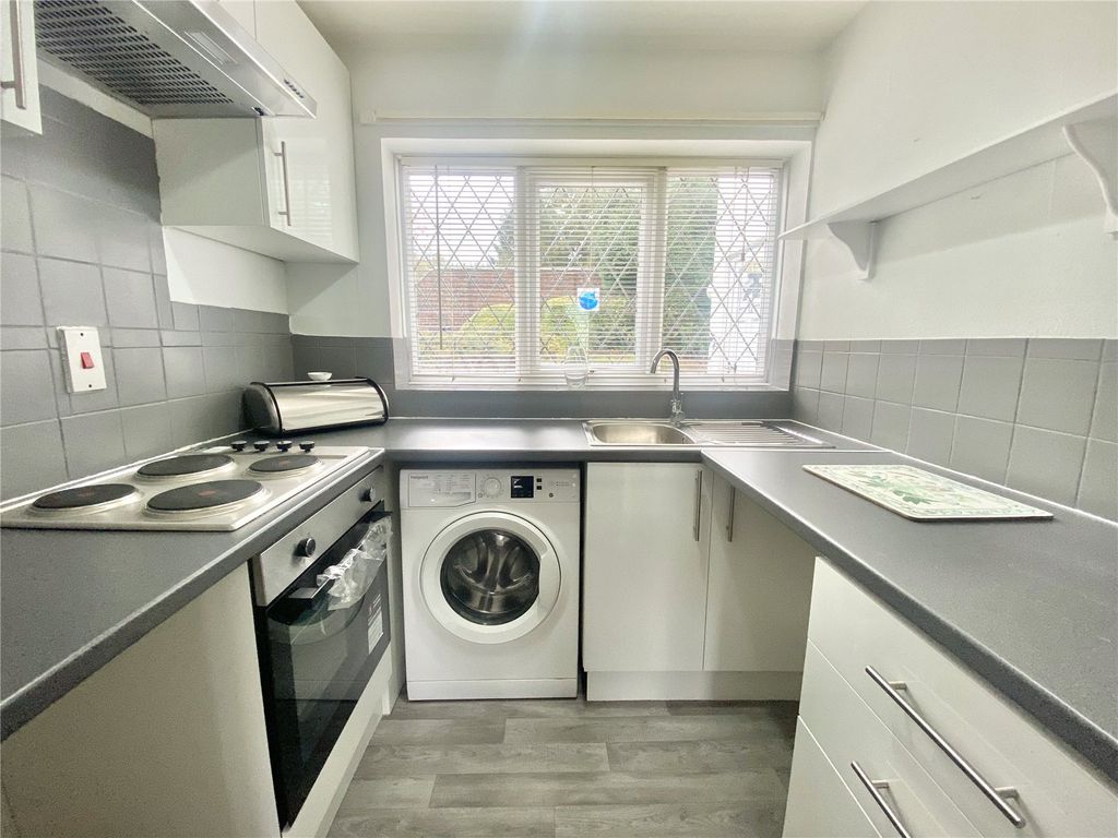 Property photo 3 of 10 Picture No. 01