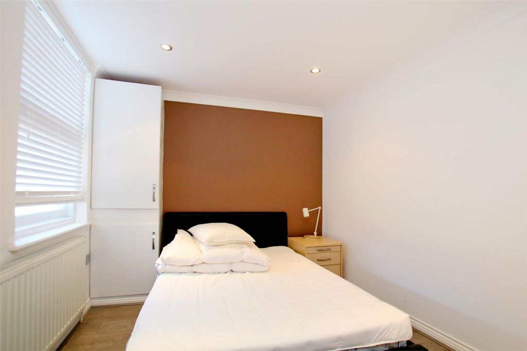 Property photo 2 of 4