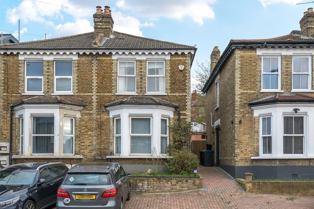 Property photo 1 of 18 (Main)