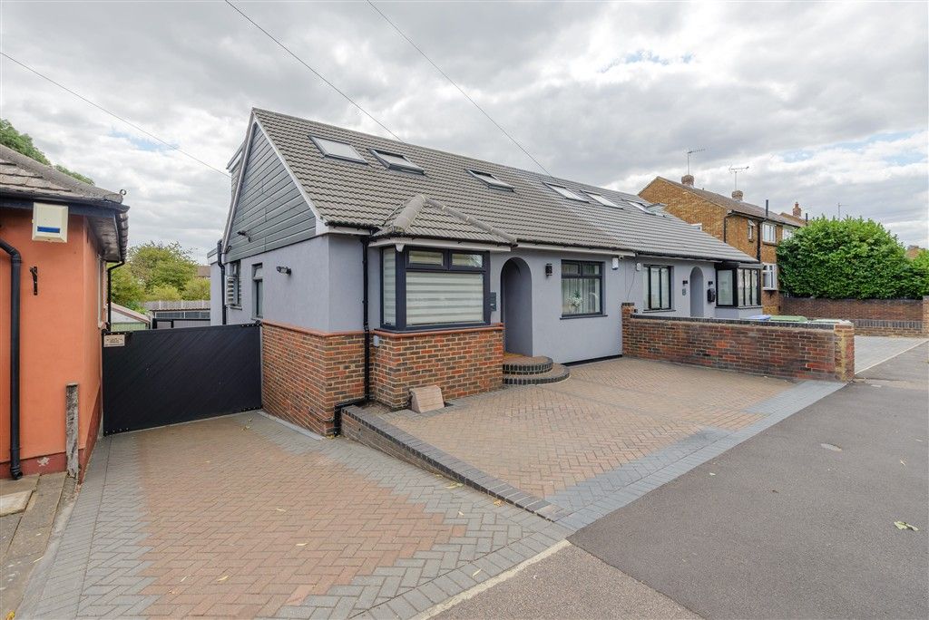 Property photo 1 of 16 External (Web)