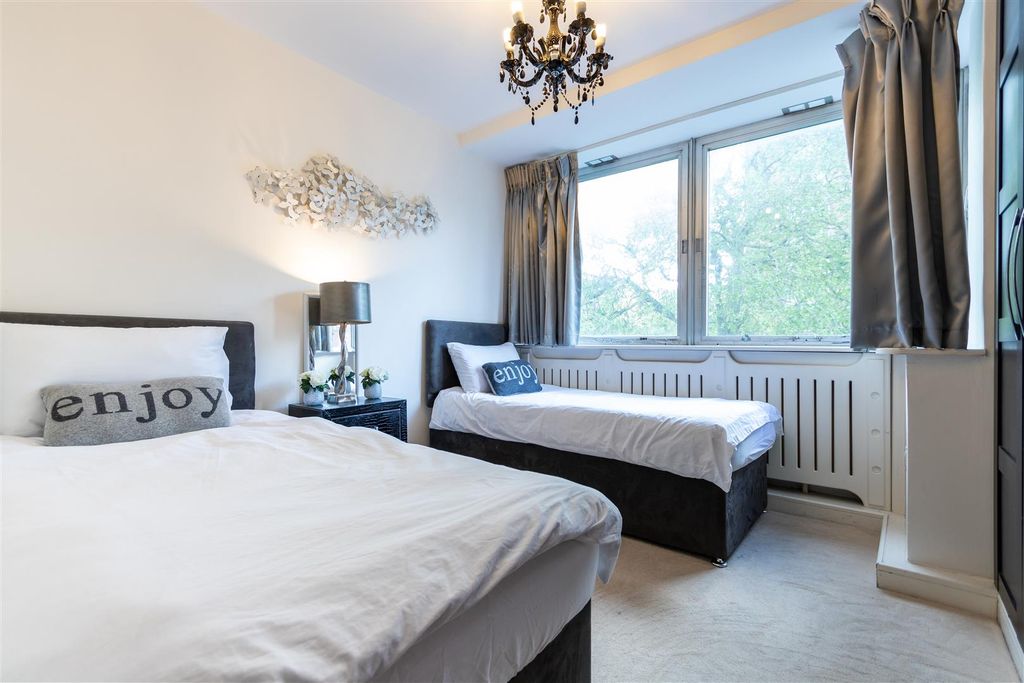 Property photo 2 of 6 Bedroom 2.Jpg