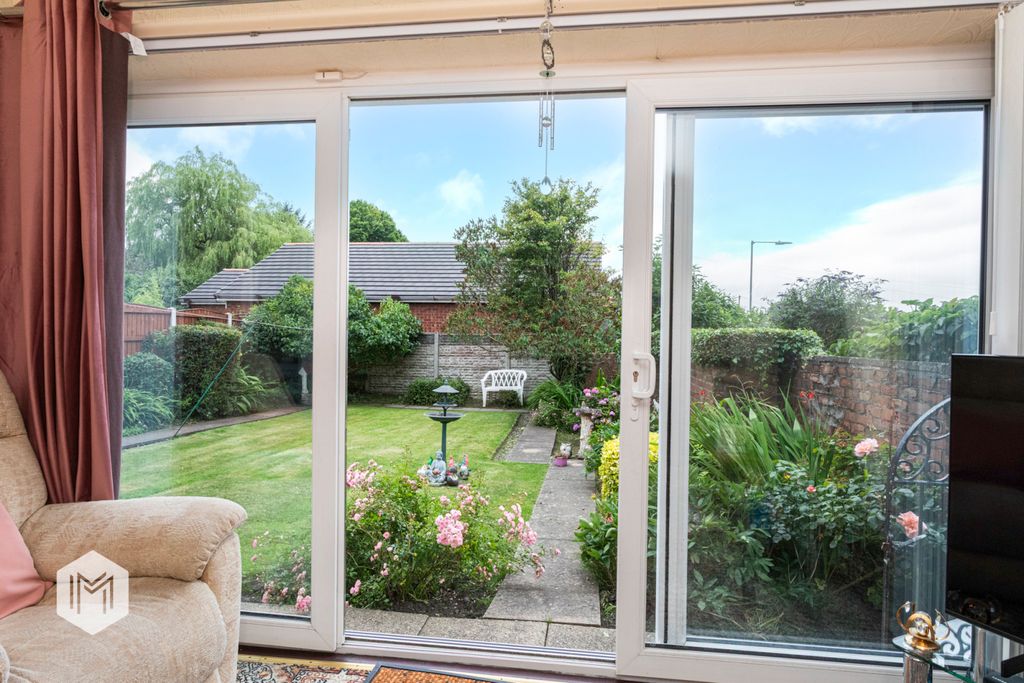 Property photo 3 of 21 Picture No. 06
