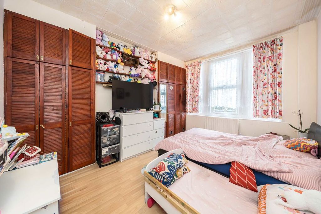 Property photo 2 of 4