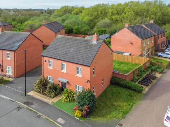 Property photo 2 of 31 Front (Exterior)