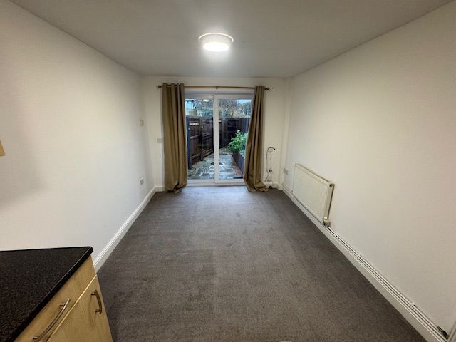 Property photo 3 of 11 Entrance Porch