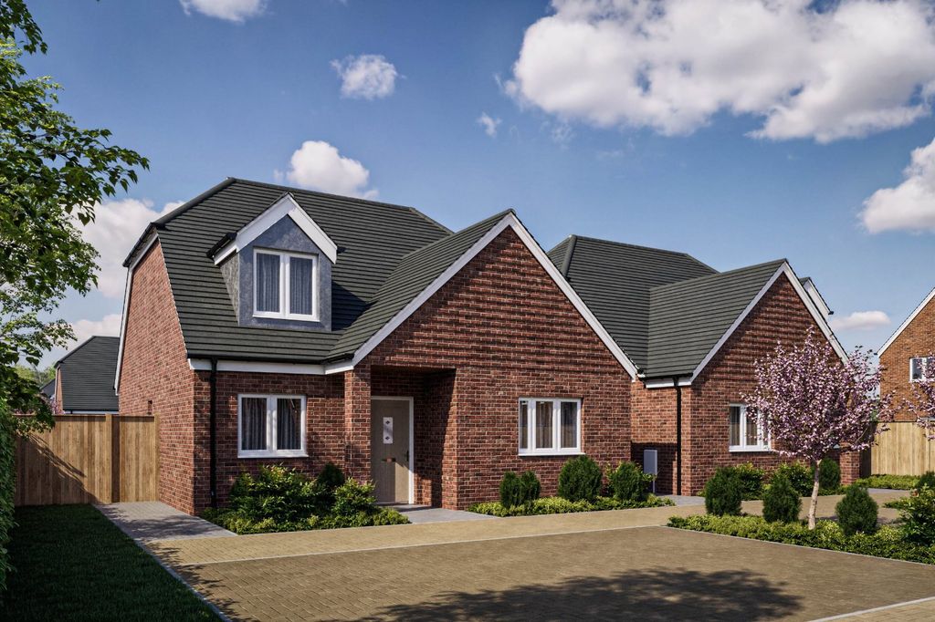 Property photo 3 of 17 Rustington