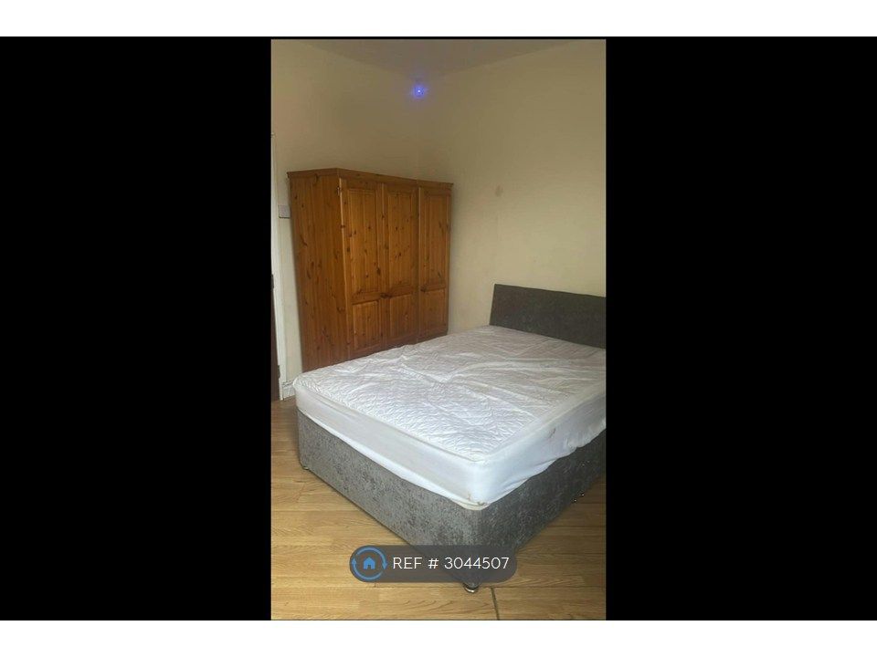 Property photo 1 of 3
