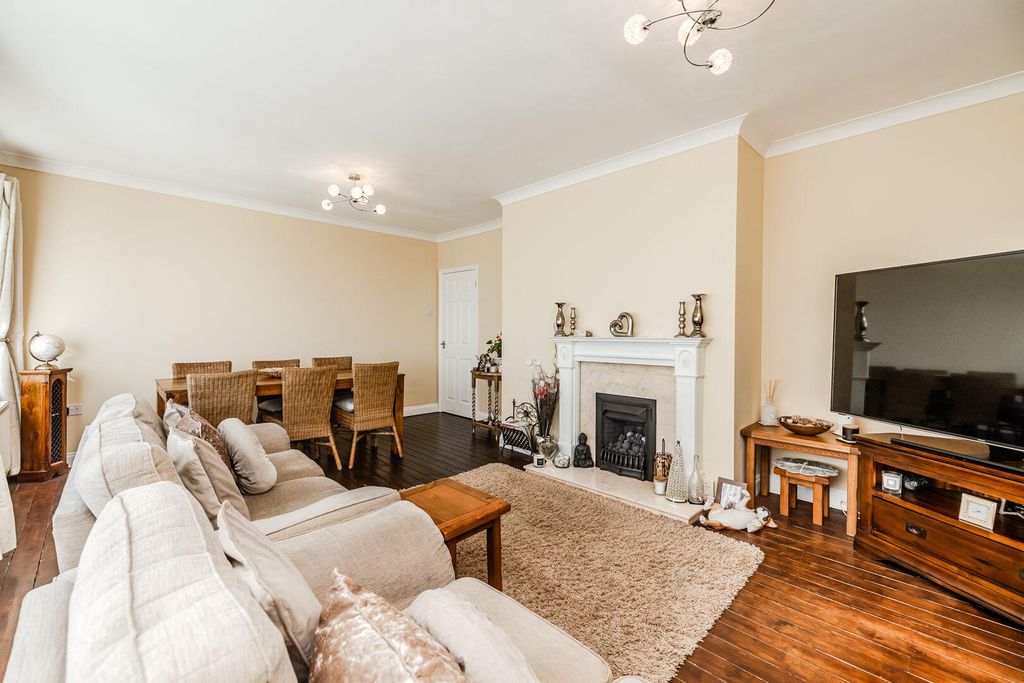 Property photo 3 of 26 Living Room