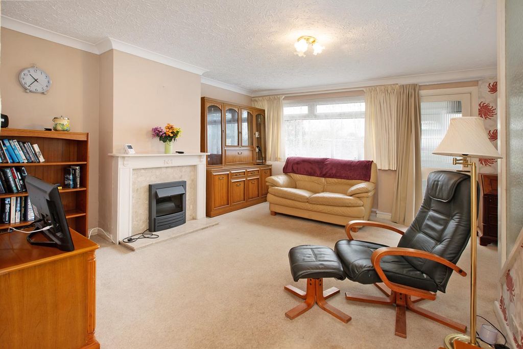 Property photo 3 of 18 Photo 16