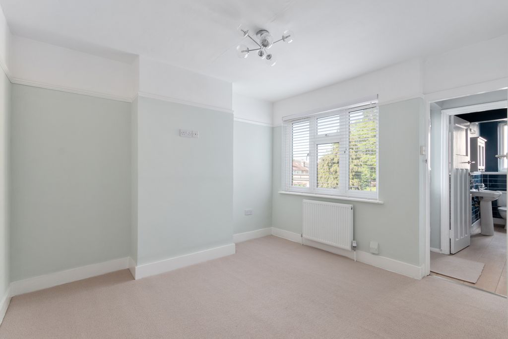 Property photo 1 of 9 1