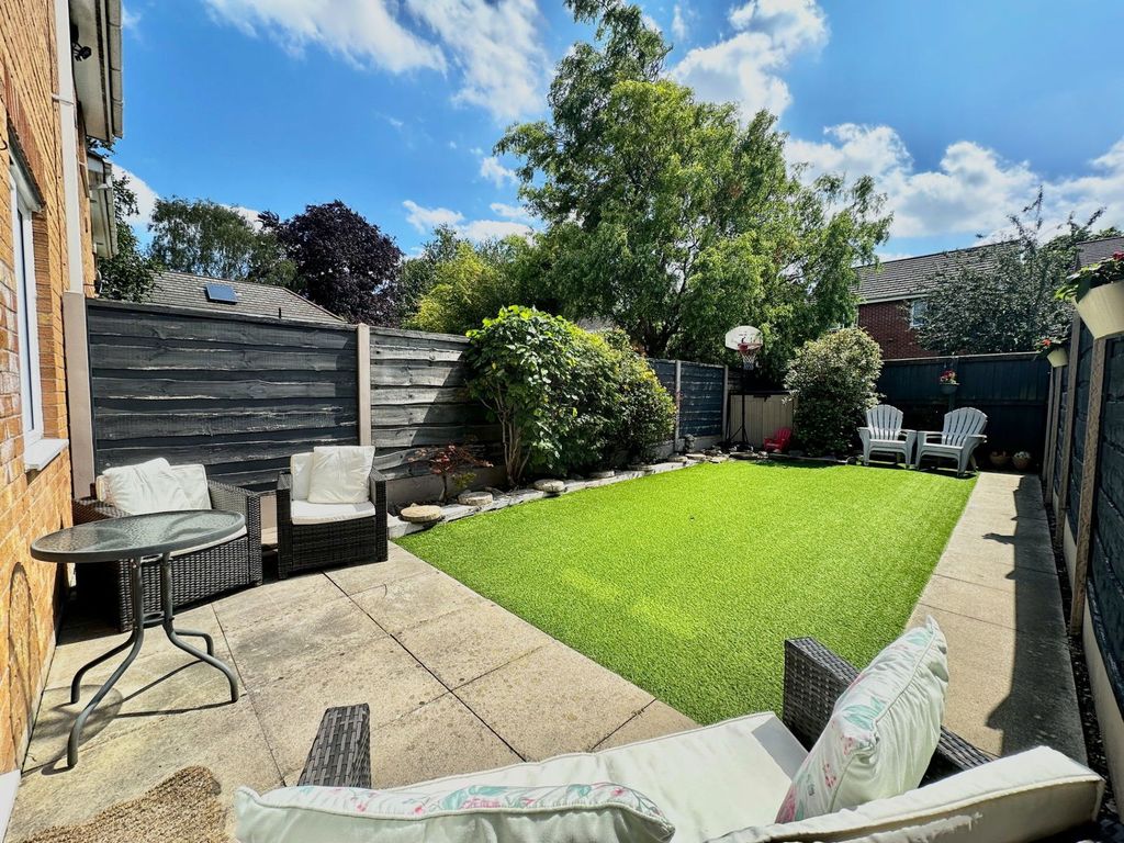 Property photo 2 of 29