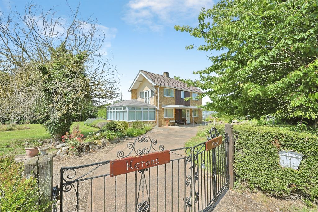 Property photo 2 of 23
