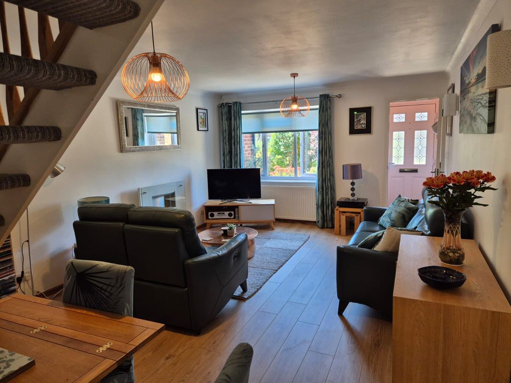 Property photo 3 of 11