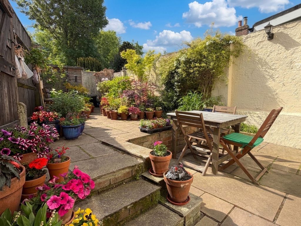 Property photo 2 of 12