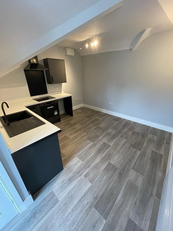 Property photo 1 of 2 Flat 6.Jpg
