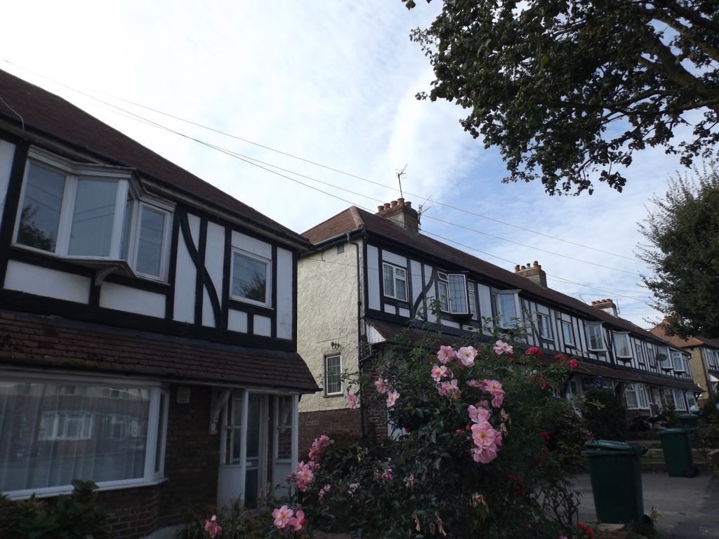 Property photo 1 of 2