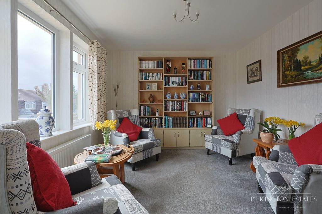 Property photo 2 of 13 4969154