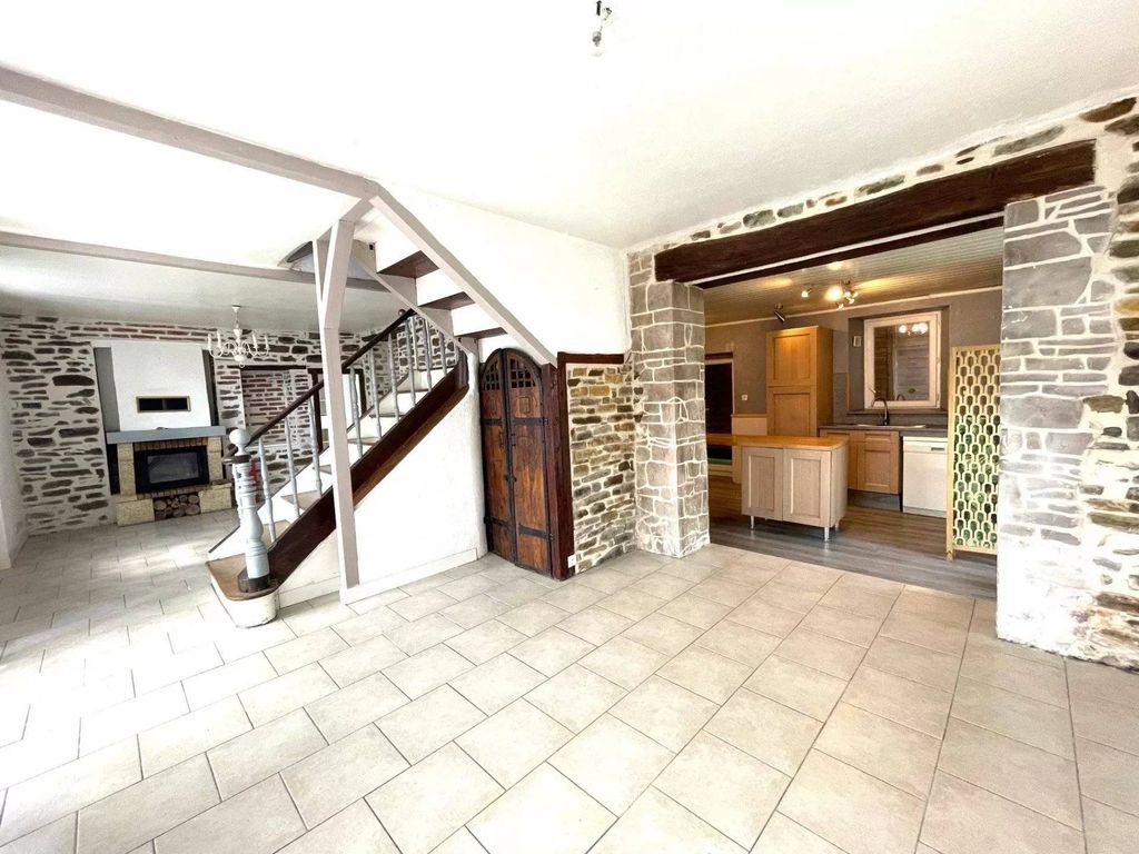 Property photo 3 of 12