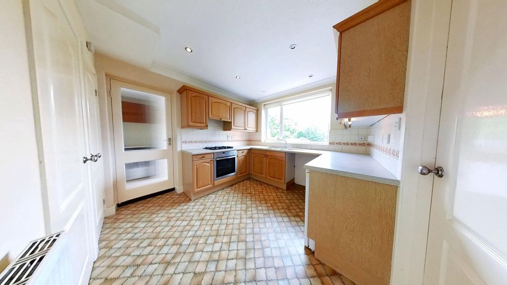 Property photo 2 of 17 Photo 10